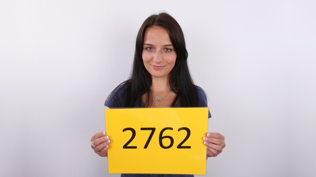 Simona (28)