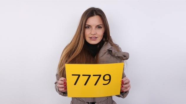 Zuzana (28)