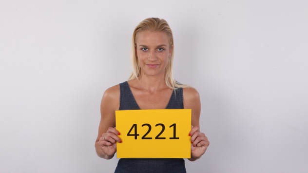 Lucie (33)