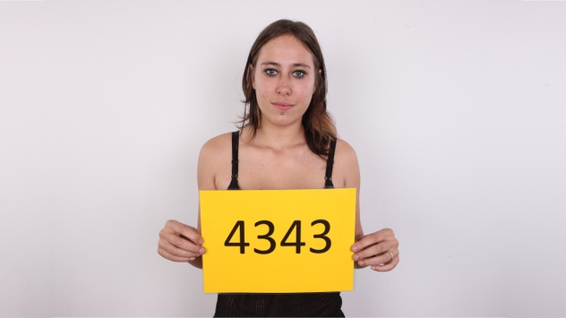 Michaela (21)