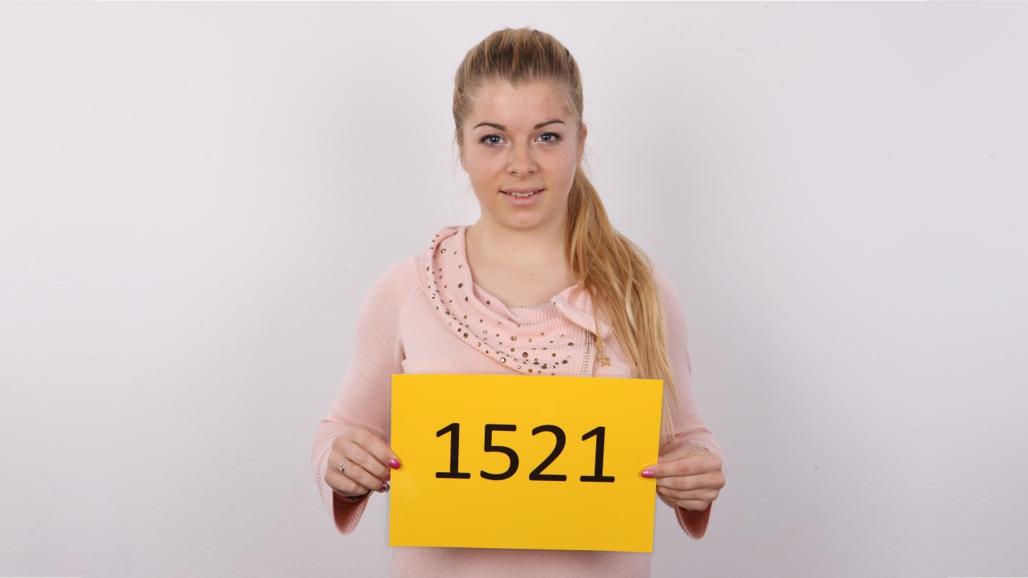 Michaela (20)