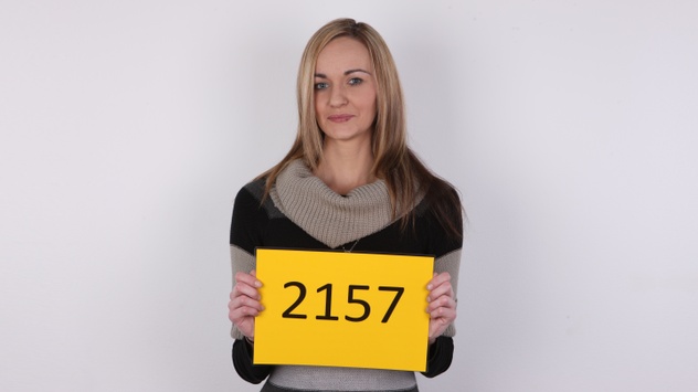 Michaela (24)