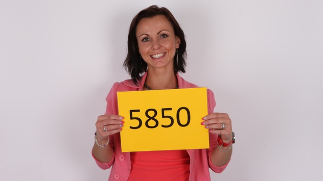 Andrea (30)
