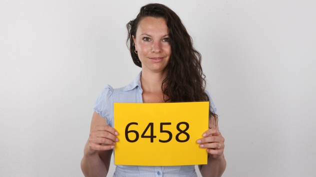 Simona (36)