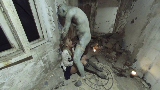 2. Download full pics of The demon of the mind in 180° from xvirtual.com